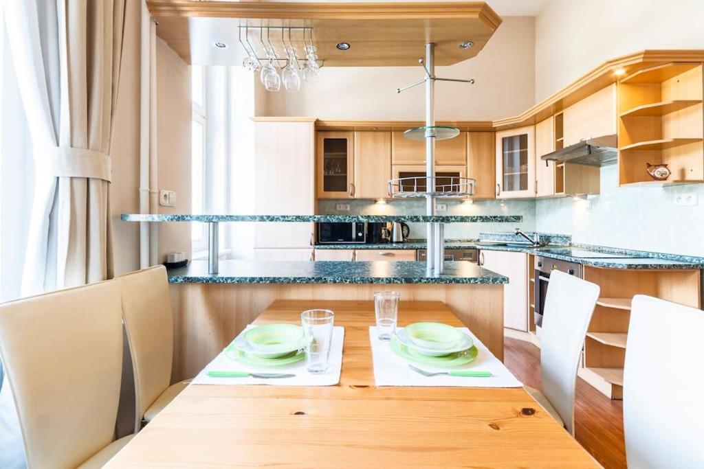 Apartment Termal 卡罗维发利 外观 照片